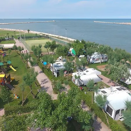 Oasi Campingplatz 3*